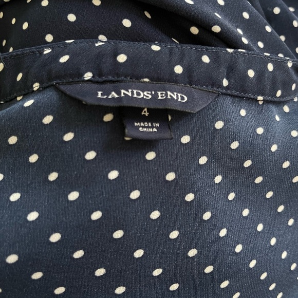 Lands' End Navy Polka Dot Women’s Blouse Size 4 Business Casual Nautical Top - Picture 2 of 5